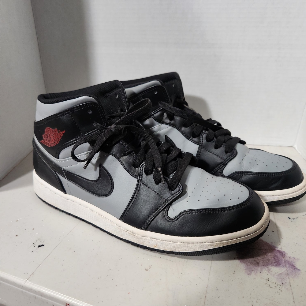 Nike Air Jordaan 1 Mid Shadow Size 12m